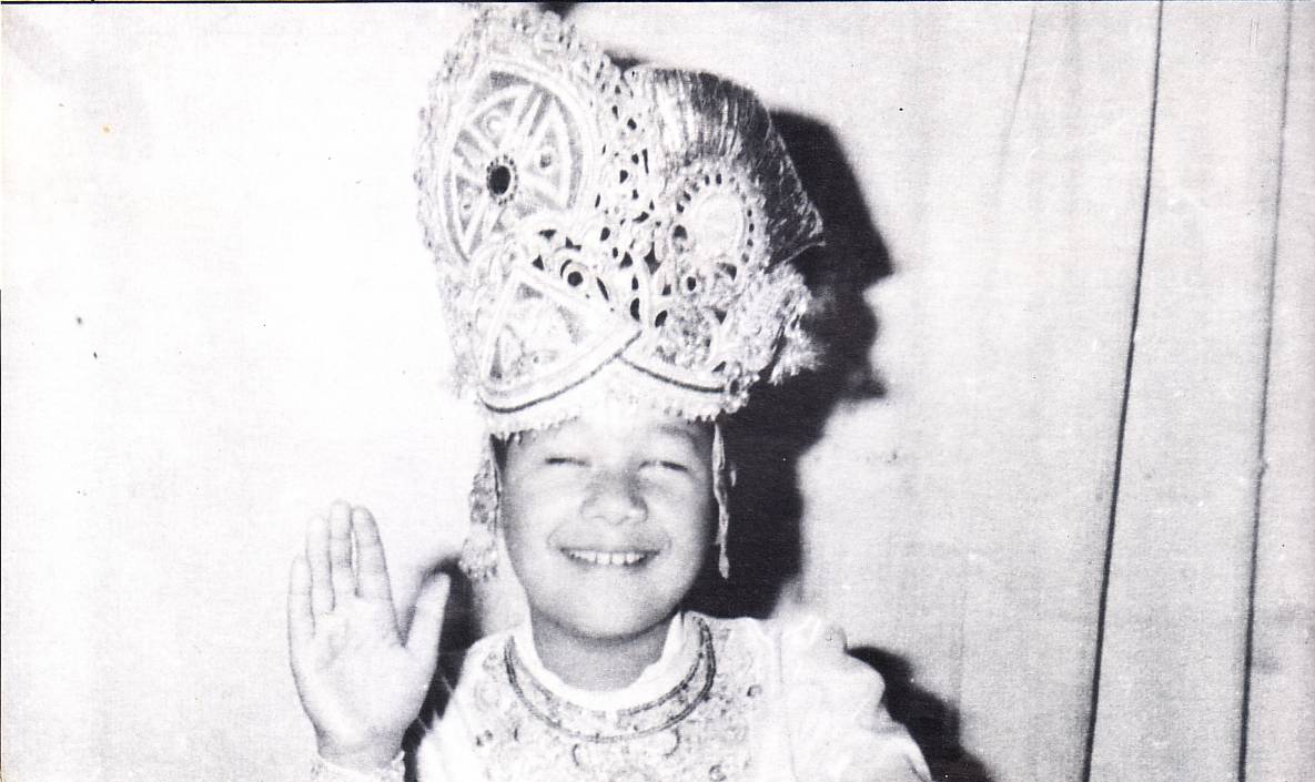 Prem Rawat Inspirational Speaker the Young Satguru circa 1966 Prem Rawat Inspirational Speaker the Young Satguru circa 1966