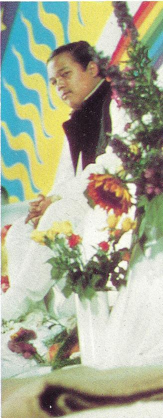 Prem Rawat aka Guru Maharaj Ji - Divine Light magazine Guru Puja Special 1973