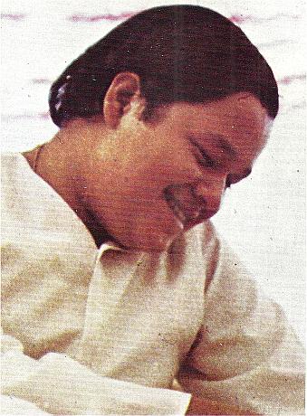 Prem Rawat aka Guru Maharaj Ji - Divine Light magazine Guru Puja Special 1973