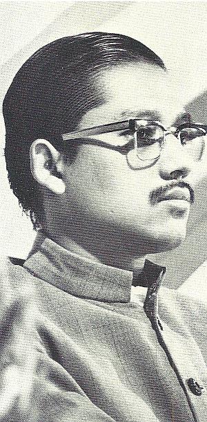 Prem Rawat's Divine Eldest Brother Who Later Replaced Him As Satguru &ndash; Divine Light magazine Guru Puja Special 1973