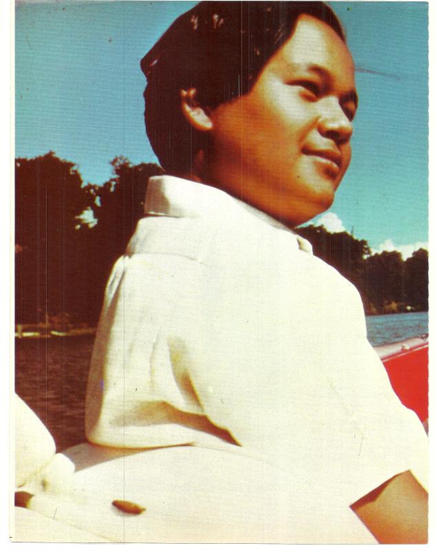 Prem Rawat aka Guru Maharaj Ji &ndash; Divine Light magazine Guru Puja Special 1973