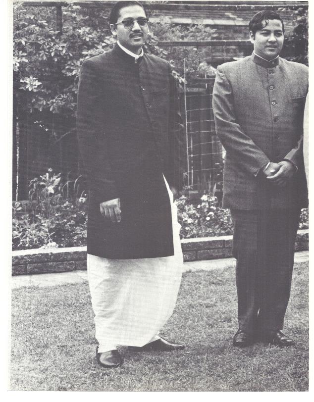 Prem Rawat aka Guru Maharaj Ji and His Holy Family &ndash; Divine Light magazine Guru Puja Special 1973