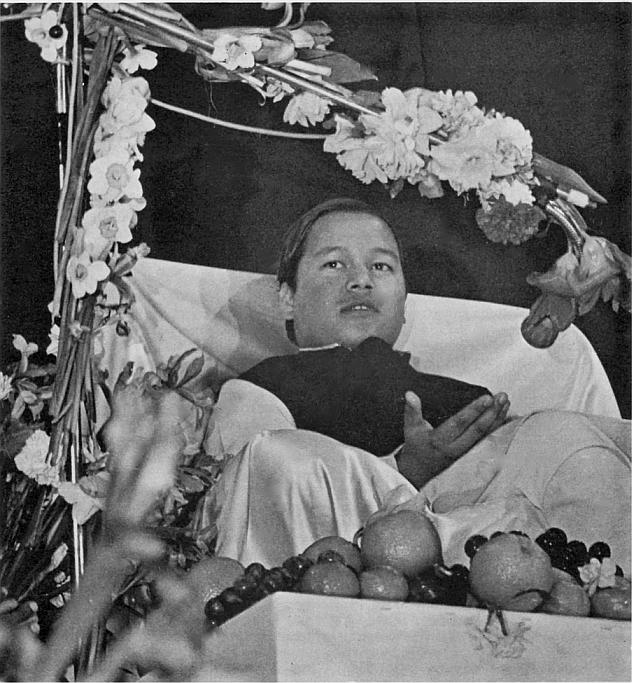 The Young Perfect Master Prem Rawat (Maharaji) 1972 The Young Perfect Master Prem Rawat (Maharaji) 1972