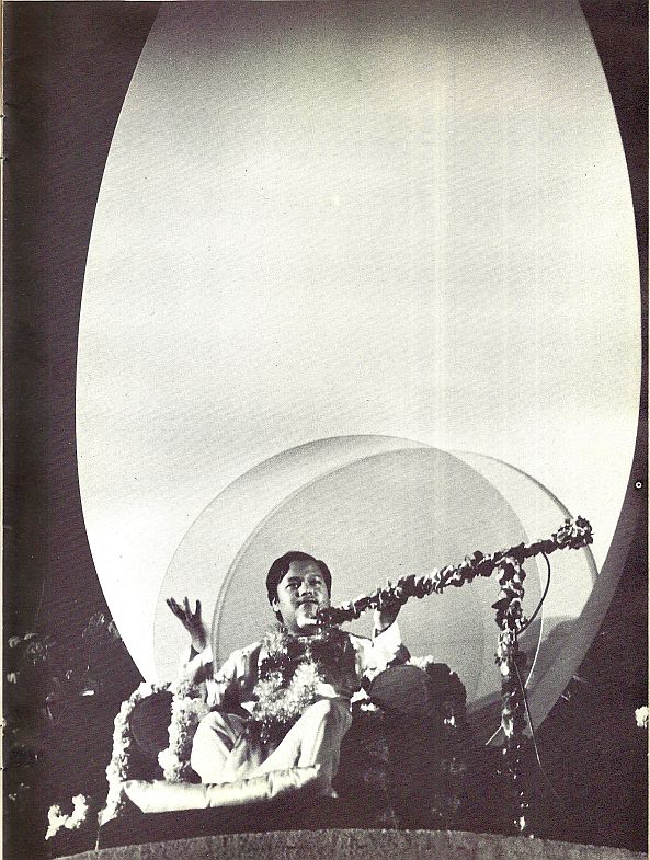 Prem Rawat at the Millenium '73 Festival