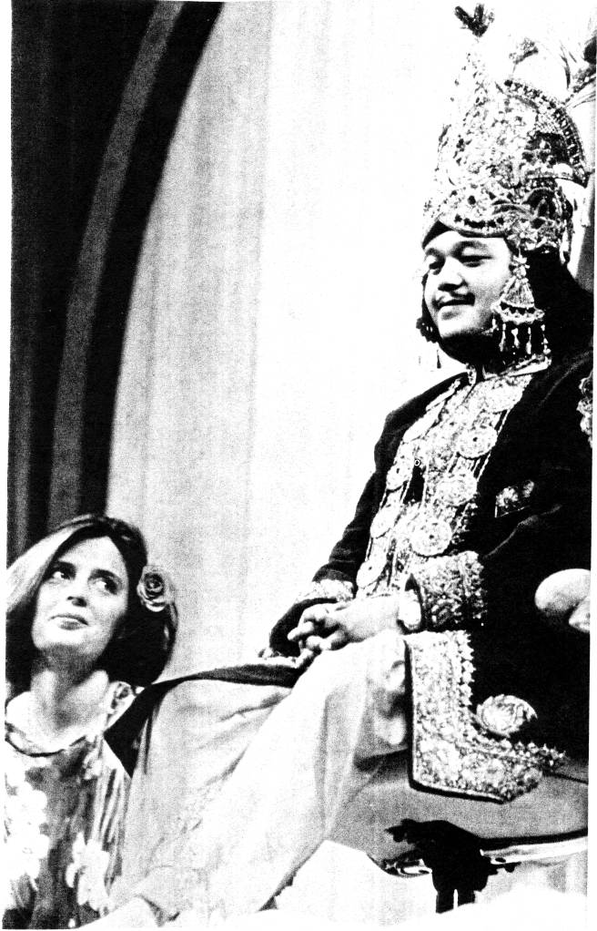 Prem Rawat Inspirational Speaker the Lord of the Universe On Stage Montreal April 29, 1977