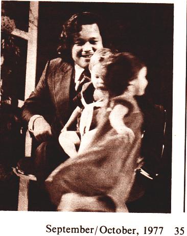 Prem Rawat Inspirational Speaker On Stage With Children