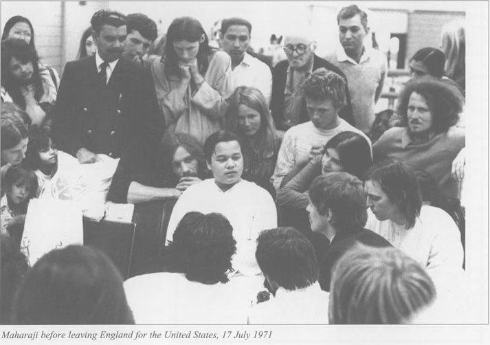 Maharaji before leaving England for the United States, 17 July 1971