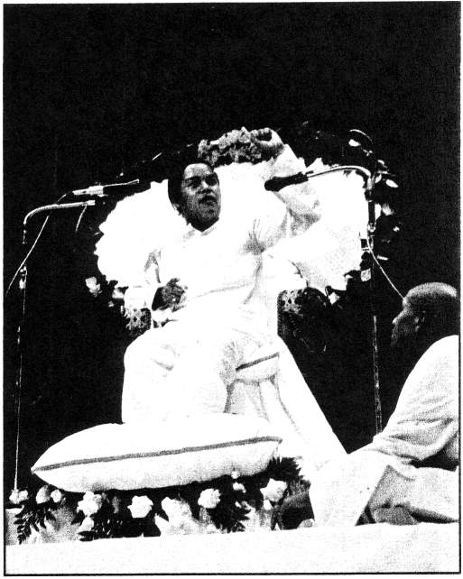 Prem Rawat Inspirational Speaker When He Was Satguru Maharaj, The Prince Of Peace, 1971