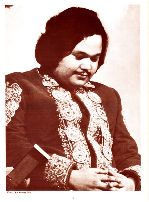 Prem Rawat aka Maharaji dressed as the God Krishna in Kansas City, January 1978 Prem Rawat aka Maharaji dressed as the God Krishna in Kansas City, January 1978