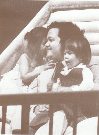 Prem Rawat aka Maharaji with Children On Stage 1978
