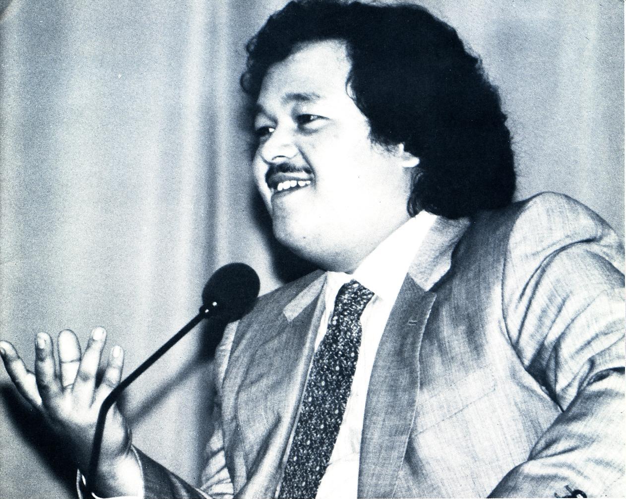 Prem Rawat Inspirational Speaker, Holi Festival, Cartagena, Columbia, 1980