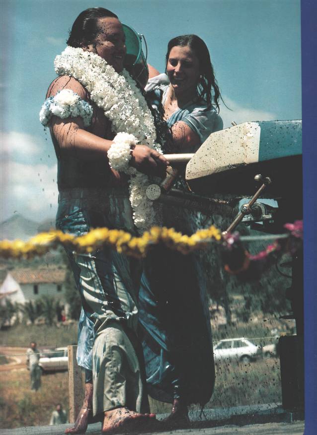 Prem Rawat Inspirational Speaker The Perfect Master With His Giant Water Cannon And Wife at Holi '79