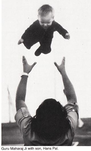 Prem Rawat (Guru Maharaj Ji) with son, Hans Pal