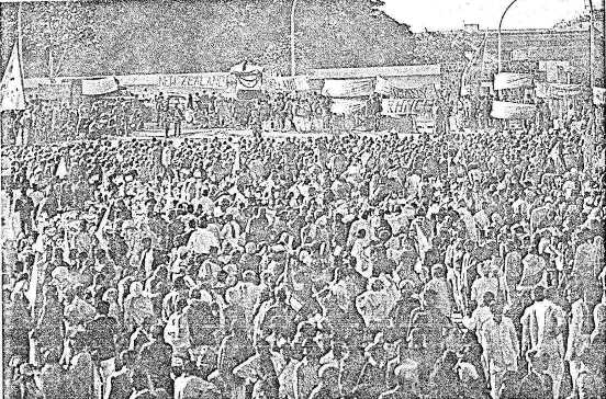 A hundred thousand people from every continent and race turned out to greet Maharaj Ji on His arrival at Palam, Airport, Delhi. A hundred thousand people from every continent and race turned out to greet Maharaj Ji on His arrival at Palam, Airport, Delhi.