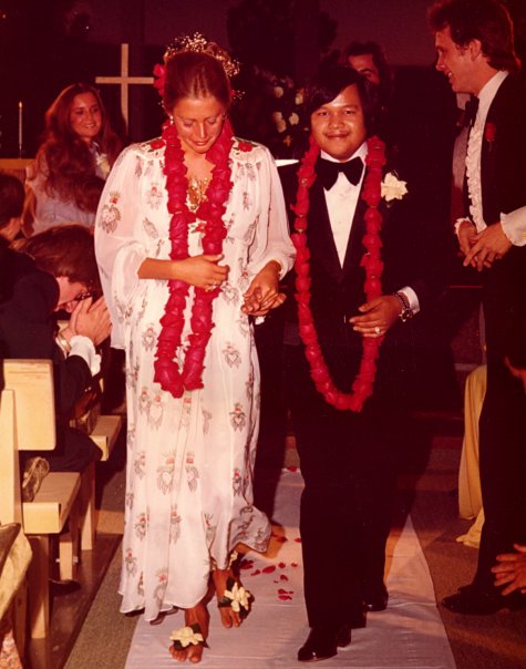 Prem Rawat Walking Down the Aisle