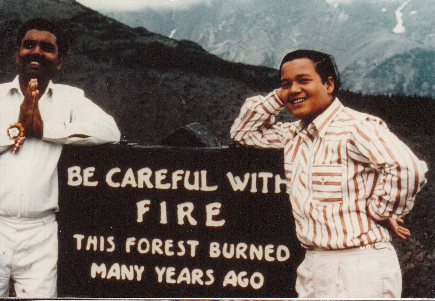 Prem Rawat Inspirational Speaker With Bodyguard Bihari Singh circa 1972