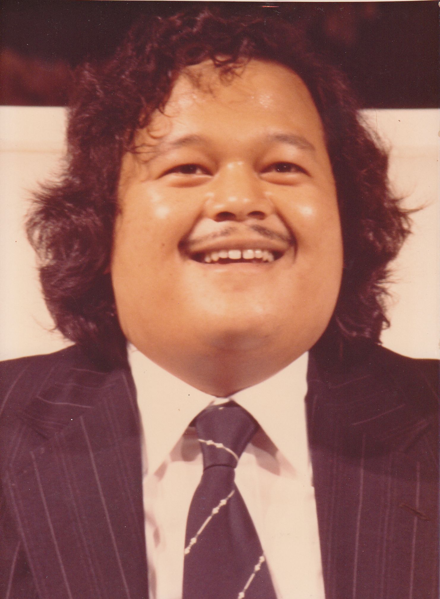 Prem Rawat Inspirational Speaker Photo On Stage circa 1979