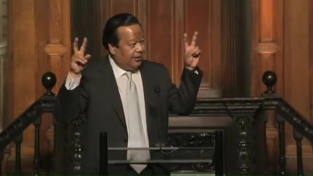 Prem Rawat and Minion Little Ronnie Geaves