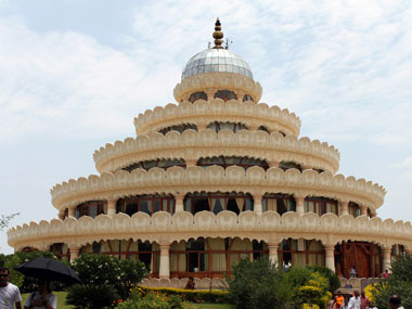 Prem Rawat aka Guru Maharaj Ji's Life and Career