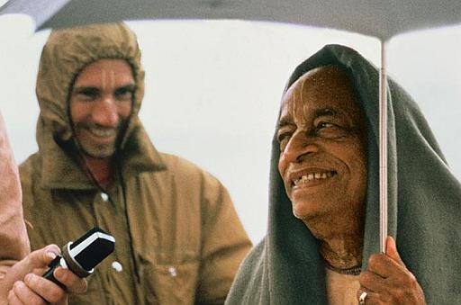 Chris Butler with Prabhupad 2 Gurus