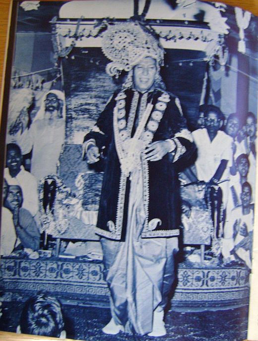 The Flamboyant Shri Hans Ji Maharaj