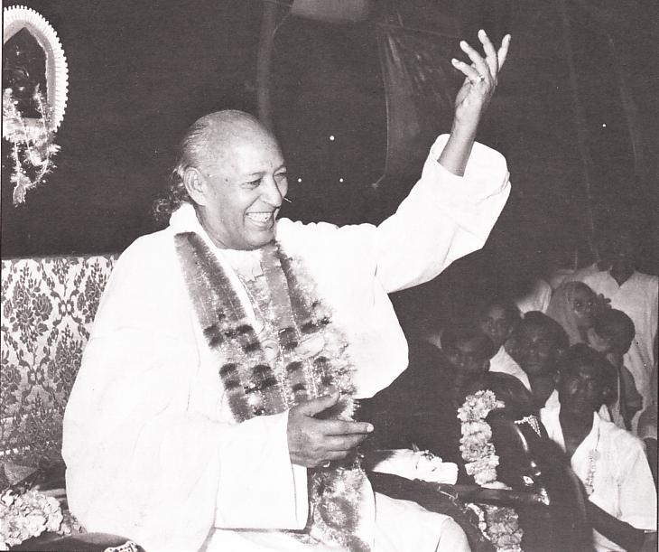 The Flamboyant Shri Hans Ji Maharaj