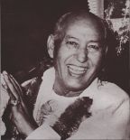 Maharaji Teaching About Shri Maharaj Ji