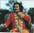 Maharaji Teaching About Shri Maharaj Ji