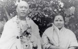Maharaji's Teachings About His Own Glory Maharaji's Teachings About His Own Glory