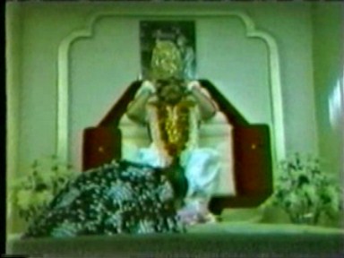 Prem Rawat's Wife, Marolyn Rawat, Kissing his Feet, Miami, 1979 Prem Rawat's Wife, Marolyn Rawat, Kissing His Feet