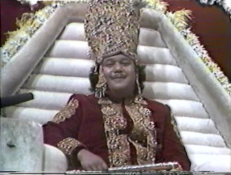 Prem Rawat Dancing As Krishna