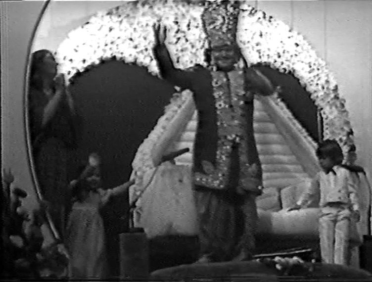 Prem Rawat Dancing As Krishna