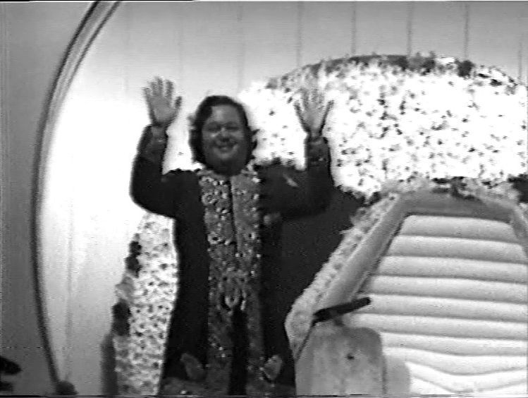 Prem Rawat Dancing As Krishna